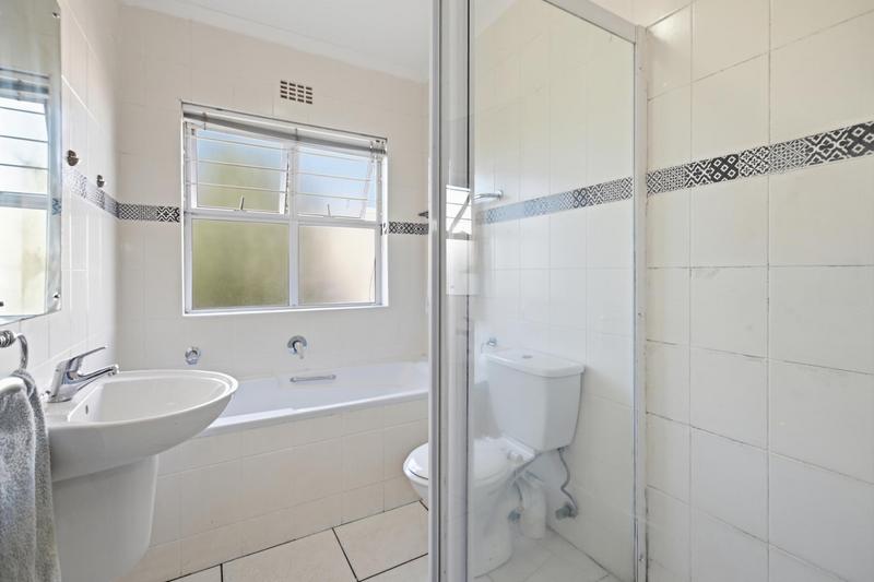 2 Bedroom Property for Sale in Sunningdale Western Cape